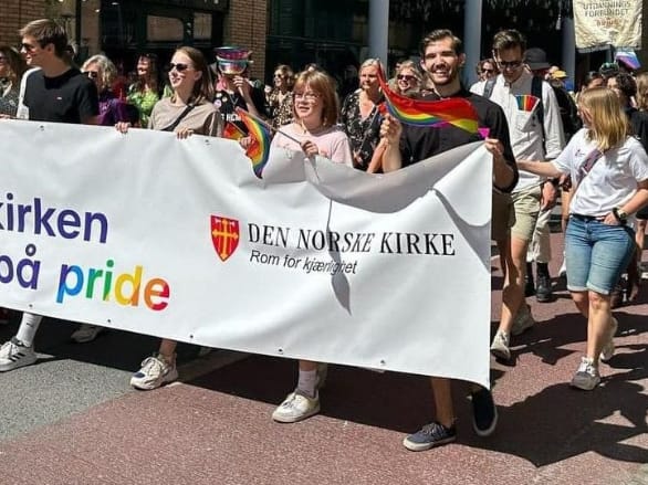 biserica-norvegiana-deschisa-la-angajatii-homosexuali
