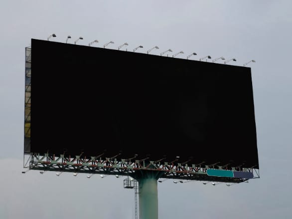 Un panou publicitar cu mesaj eretic a fost transformat în mesaj creștin