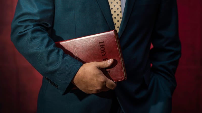Societatea Biblică din Spania și Facultatea de Teologie a Adunării lui Dumnezeu semnează un acord pentru a impulsiona formarea biblică